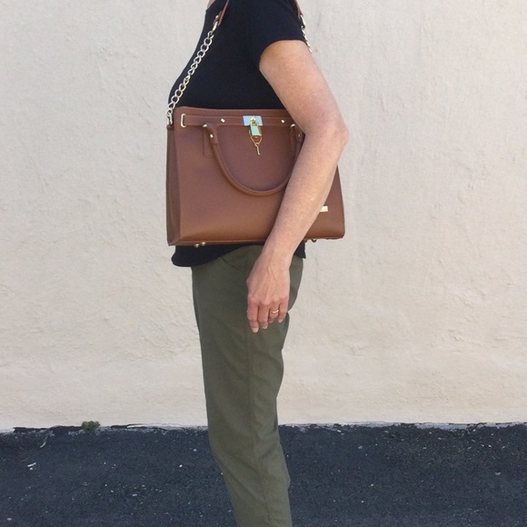 Roberta M made in Italy, brand new cognac leather bag - Picture 2 of 2